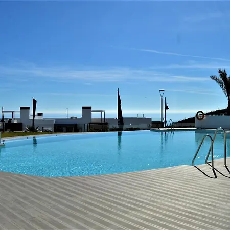 Panoramica 2 Bed Luxury فوينخيرولا
